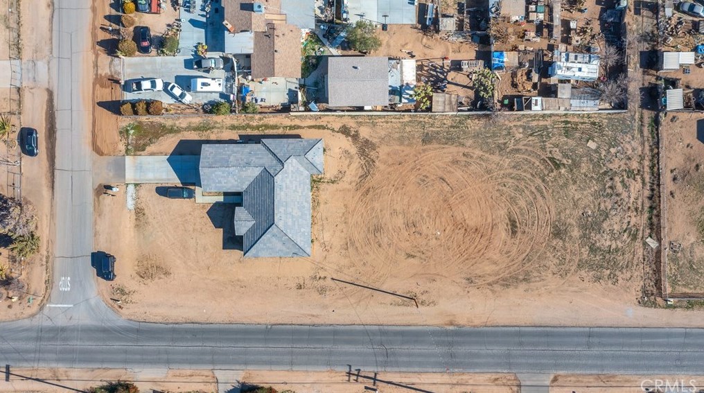 16515 Las Palmas St, Hesperia CA  92345-2114 exterior