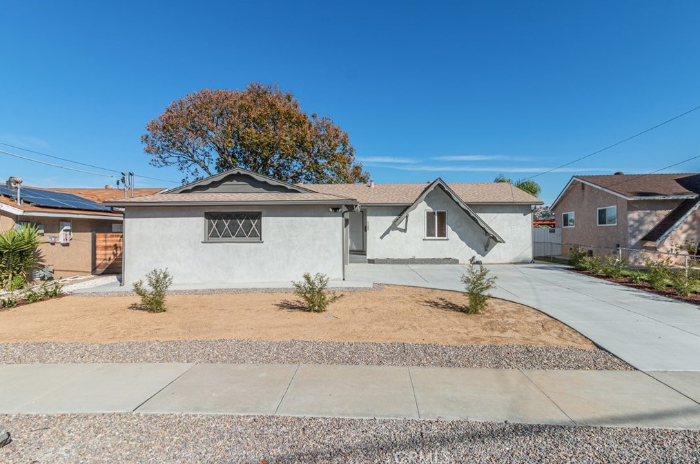 1309 Darby St, Spring Valley CA  91977-3717 exterior
