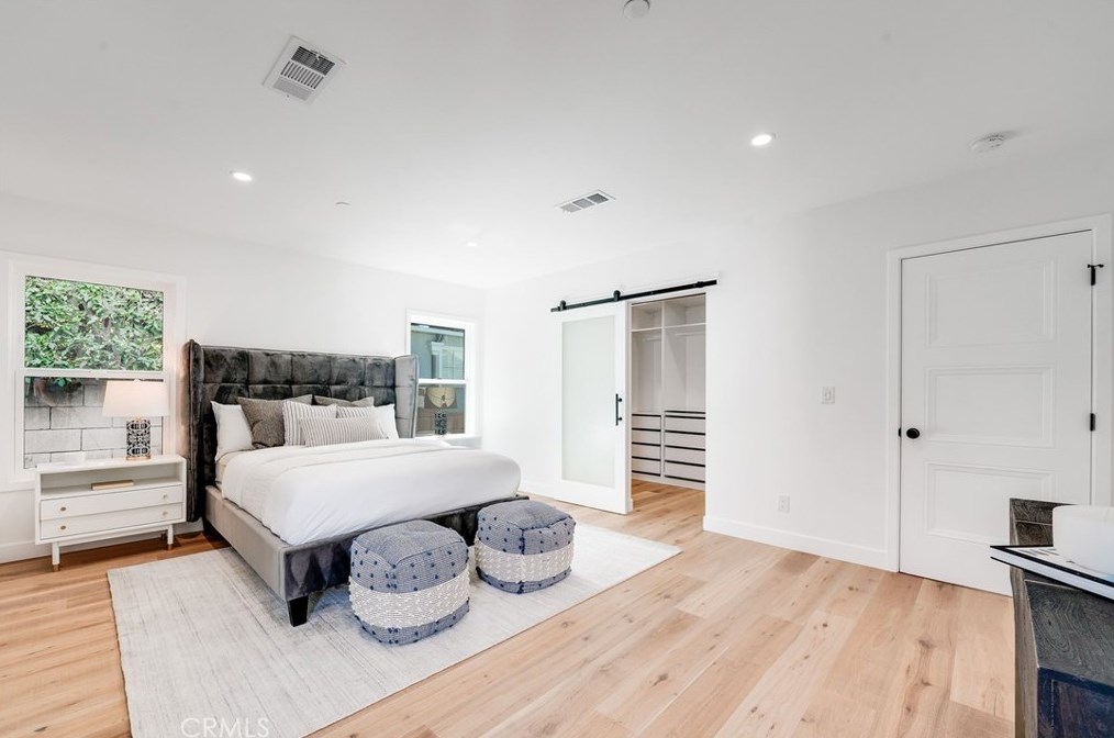1172 Masselin Ave, Los Angeles CA  90019-2537 exterior