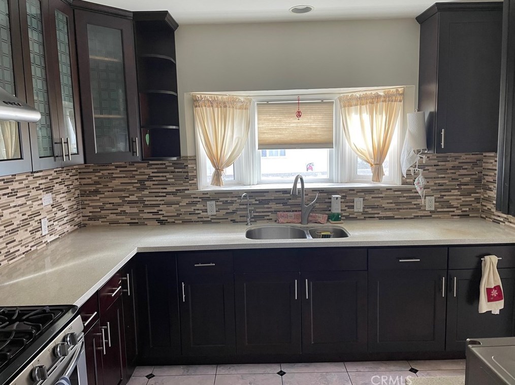 1715 3 St, Alhambra CA  91801-7202 exterior