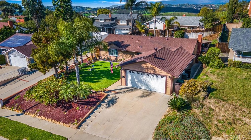 23743 Decorah Rd, Pomona, CA 91765-1302