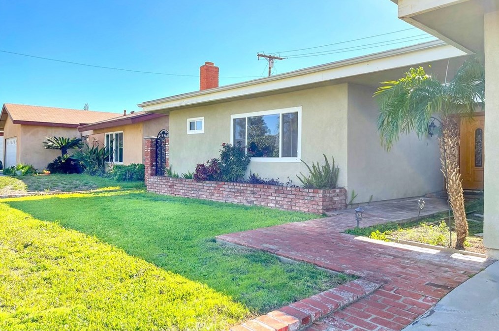 2816 E Valley View Ave, West Covina, CA 91792