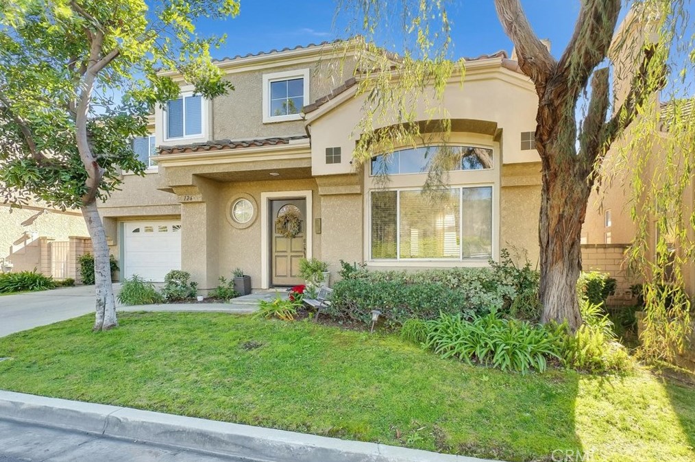 126 Bloom Dr, Claremont, CA 91711