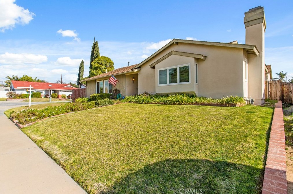990 N Puente St, Brea, CA 92821