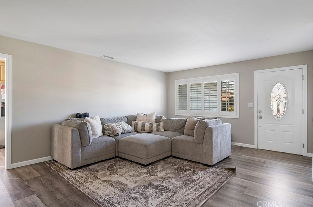 876 Calpine Ct, Pomona CA  91766-6209 exterior