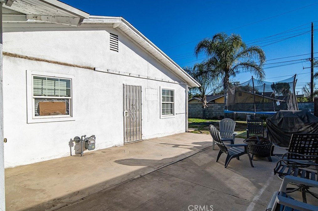 876 Calpine Ct, Pomona CA  91766-6209 exterior