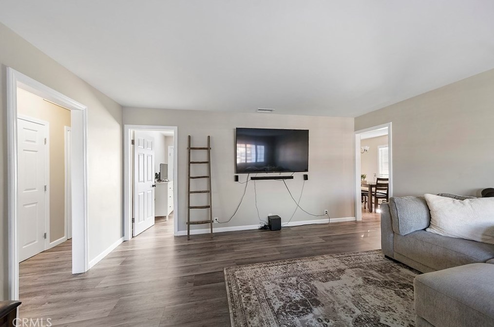 876 Calpine Ct, Pomona CA  91766-6209 exterior