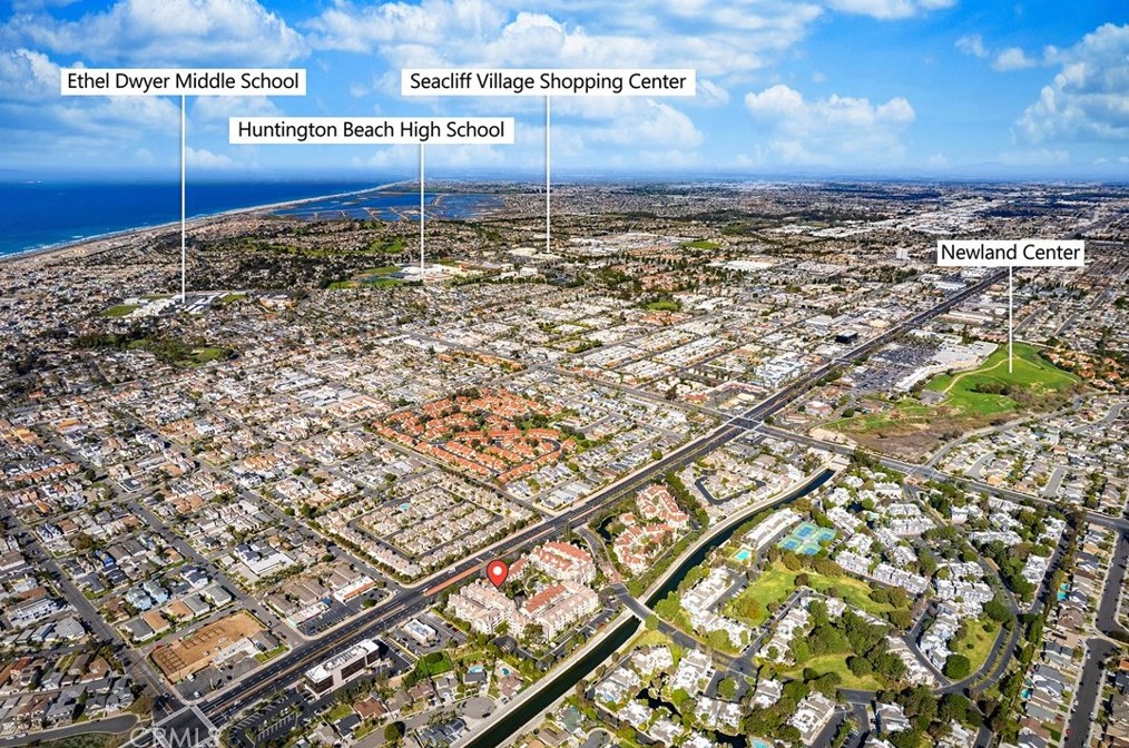 20371 Bluffside Cir, Huntington Beach CA  92646-8529 exterior