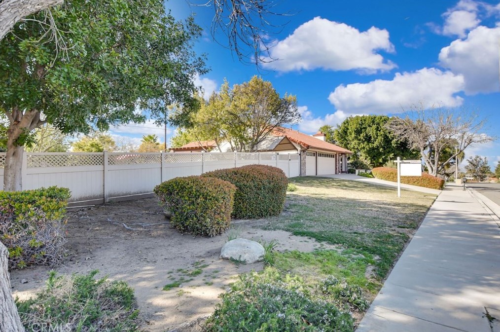 6315 Westview Dr, Riverside, CA 92506