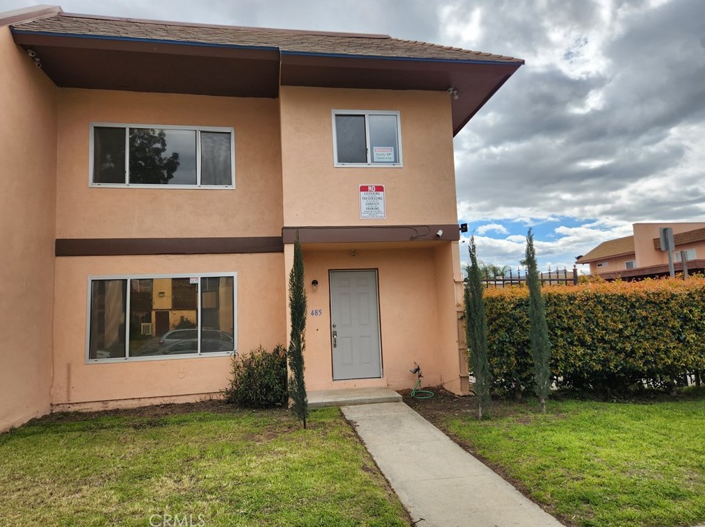 485 W Jackson St, Rialto, CA 92376