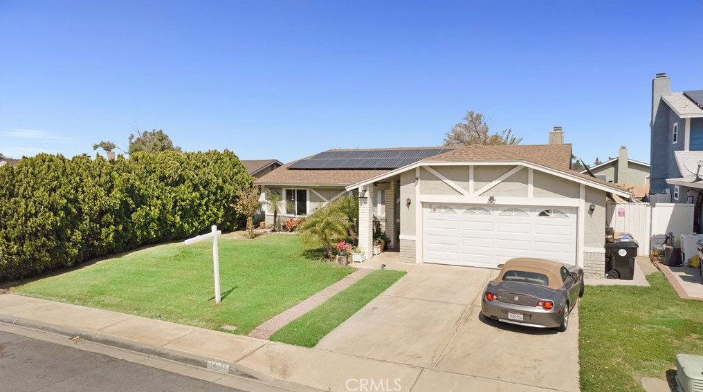 14456 Glenoak Pl, Fontana, CA 92337-2806