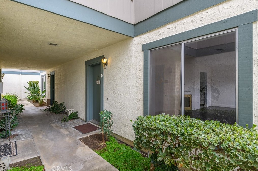 23660 Monument Canyon Dr, Pomona, CA 91765-2358