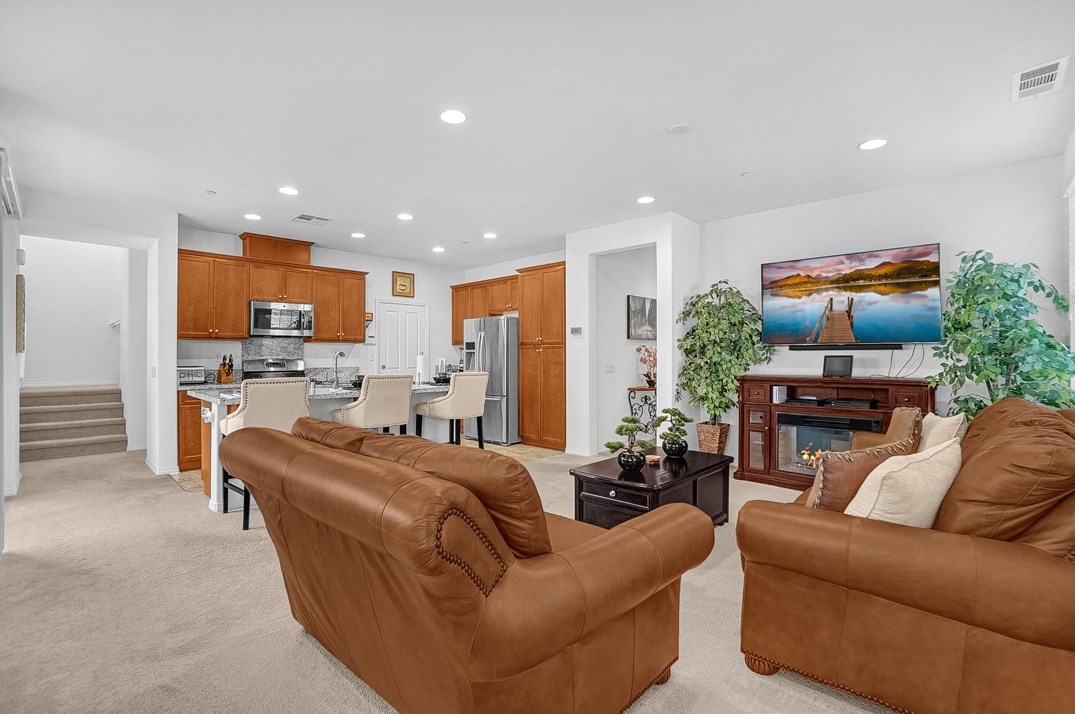 14700 Marist Ln, Chino, CA 91710