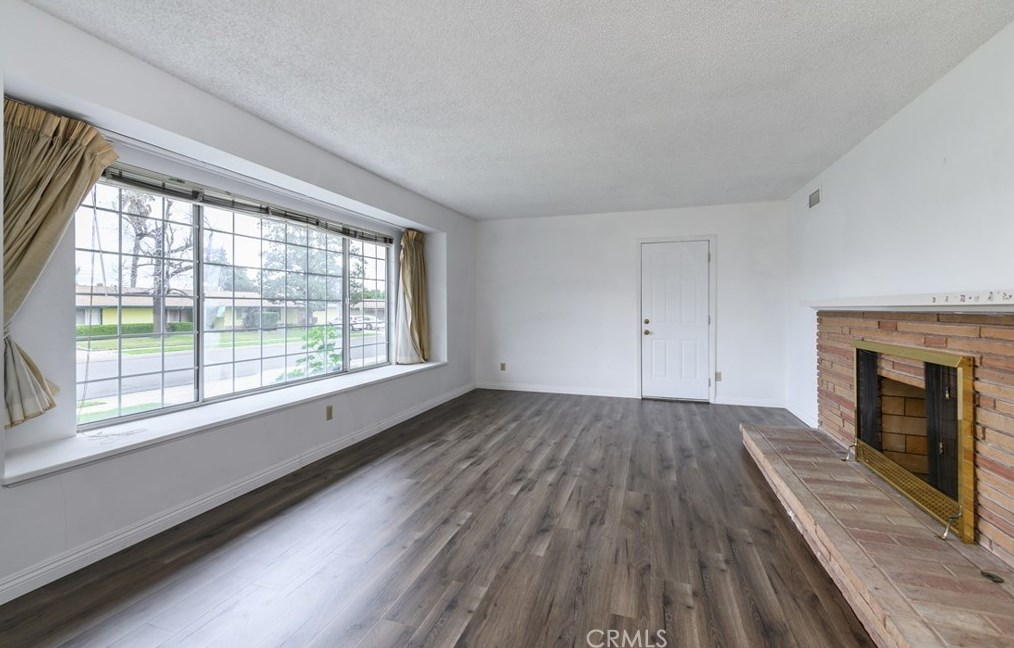 1036 N Primrose Ave, Rialto, CA 92376