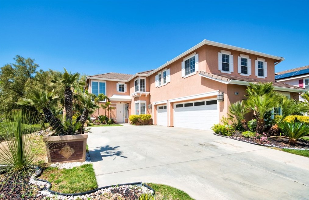 918 Villa Montes Cir, Corona, CA 92879-8879