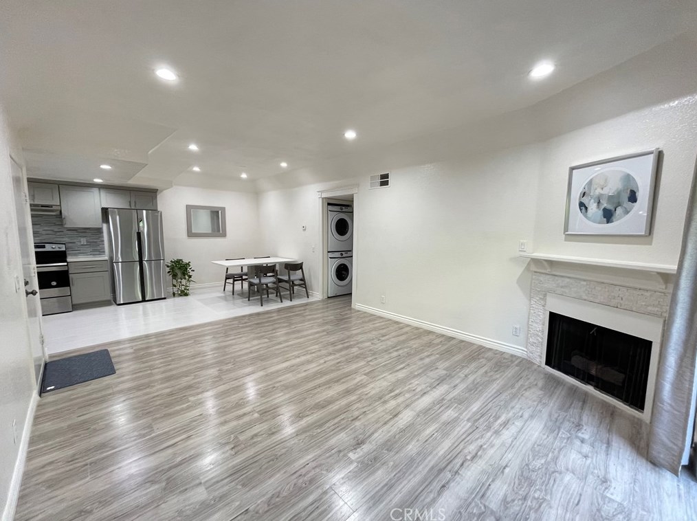 771 Racquet Club Dr #503, Pomona, CA 91765