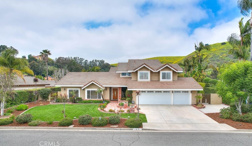 8 Rancho Jurupa Pl, Pomona, CA 91766-4720