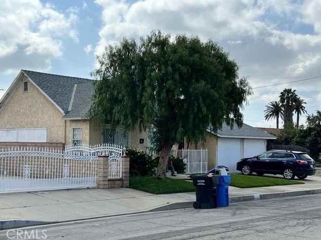 998 Eleanor St, Pomona, CA 91767-4718