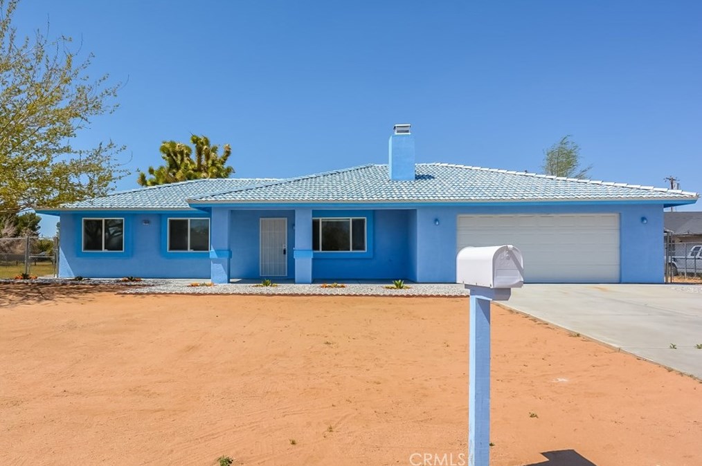 14849 Tonikan Ln, Apple Valley, CA 92307-4057