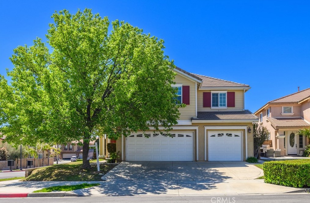 15787 Buck Point Ln, Fontana, CA 92336-4581