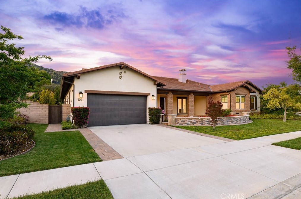 1021 W Danton Dr, Glendora, CA 91741