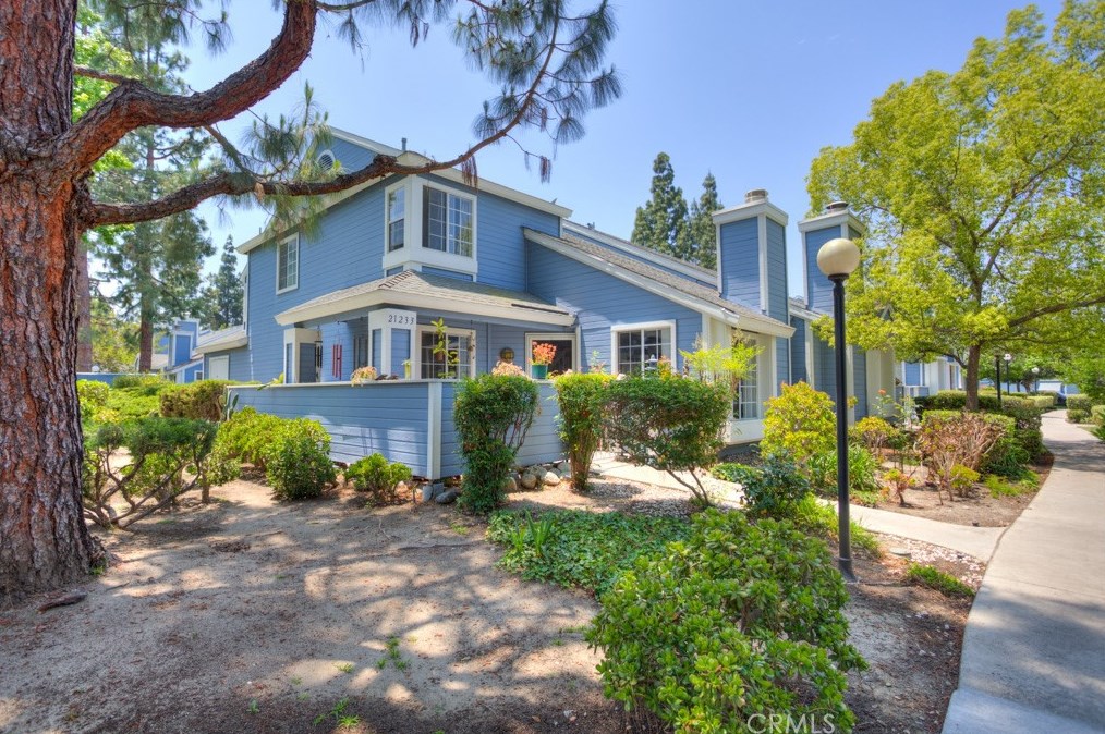 21233 Cottonwood Ln, Walnut, CA 91789