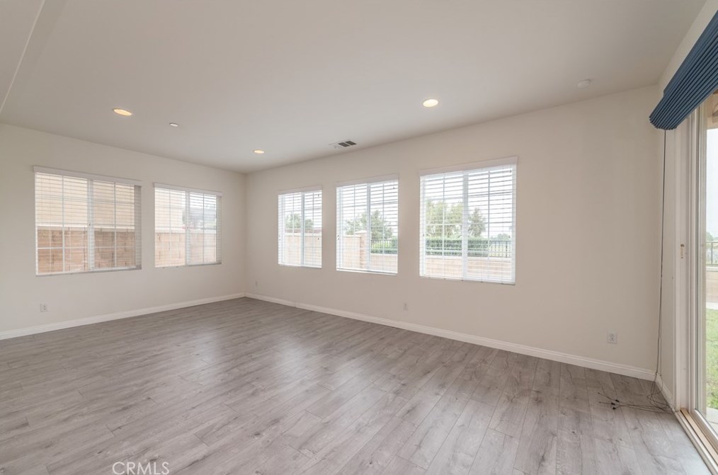 14515 Viva Dr, Corona, CA 92880-1082