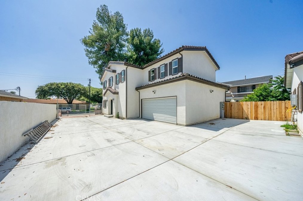 1352 Packard Dr, Pomona, CA 91766-4558