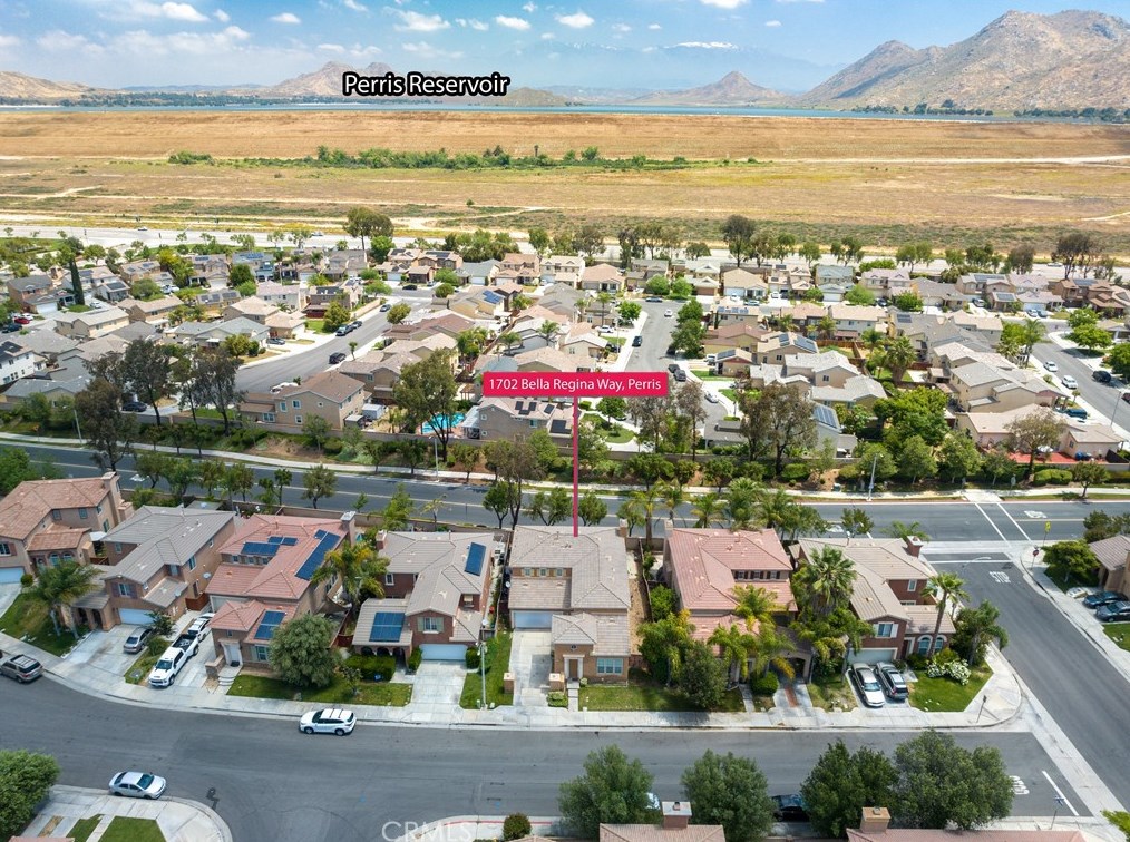 1702 Bella Regina Way, Perris, CA 92571