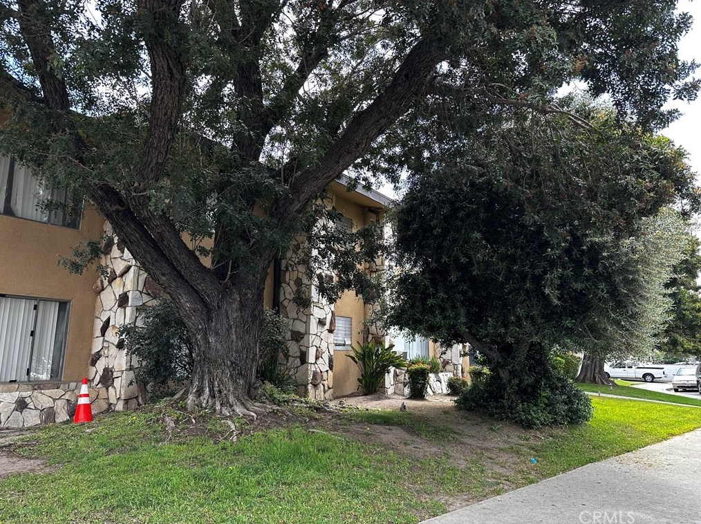 2018 Las Vegas Ave, Pomona CA  91767-2760 exterior