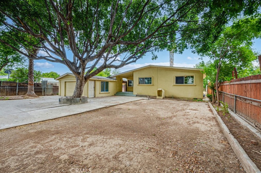 4105 Temescal St, Corona, CA 92879-1875