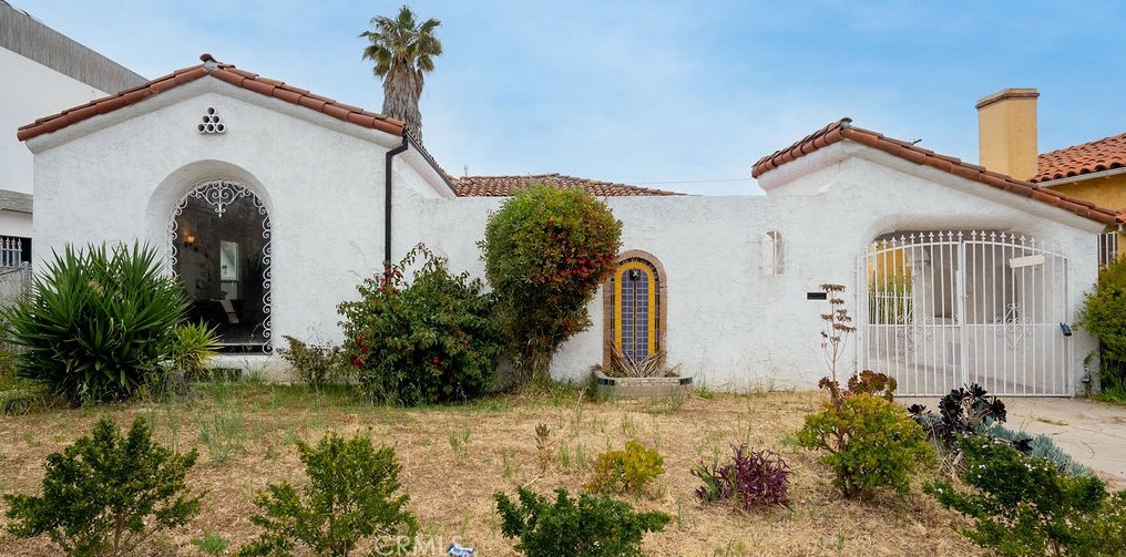 1852 Cochran Ave, Los Angeles CA  90019-5218 exterior