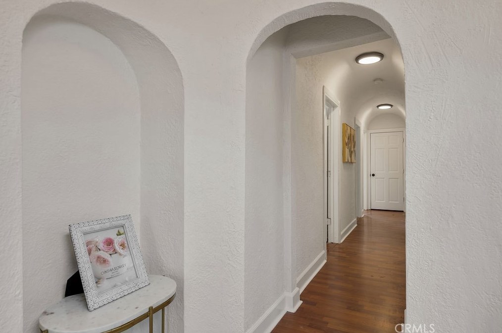 1852 Cochran Ave, Los Angeles CA  90019-5218 exterior