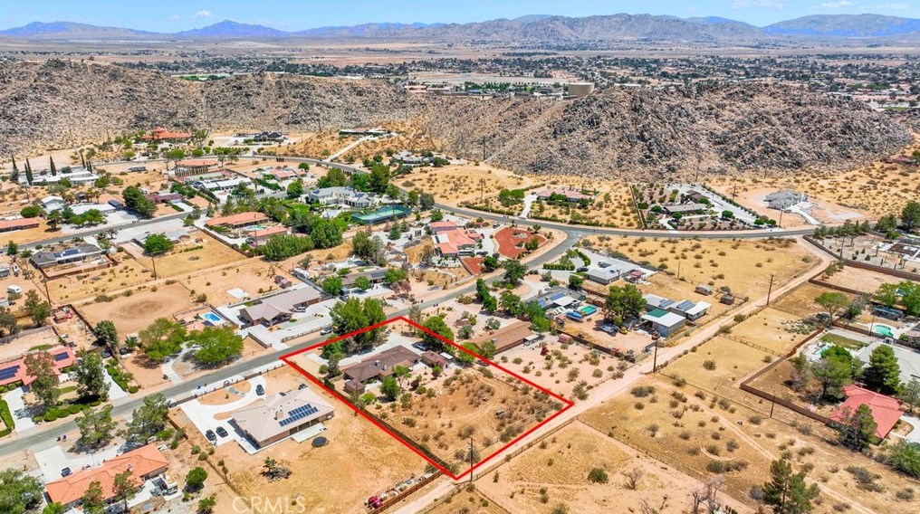 20205 Oneida Rd, Apple Valley, CA 92307-5221