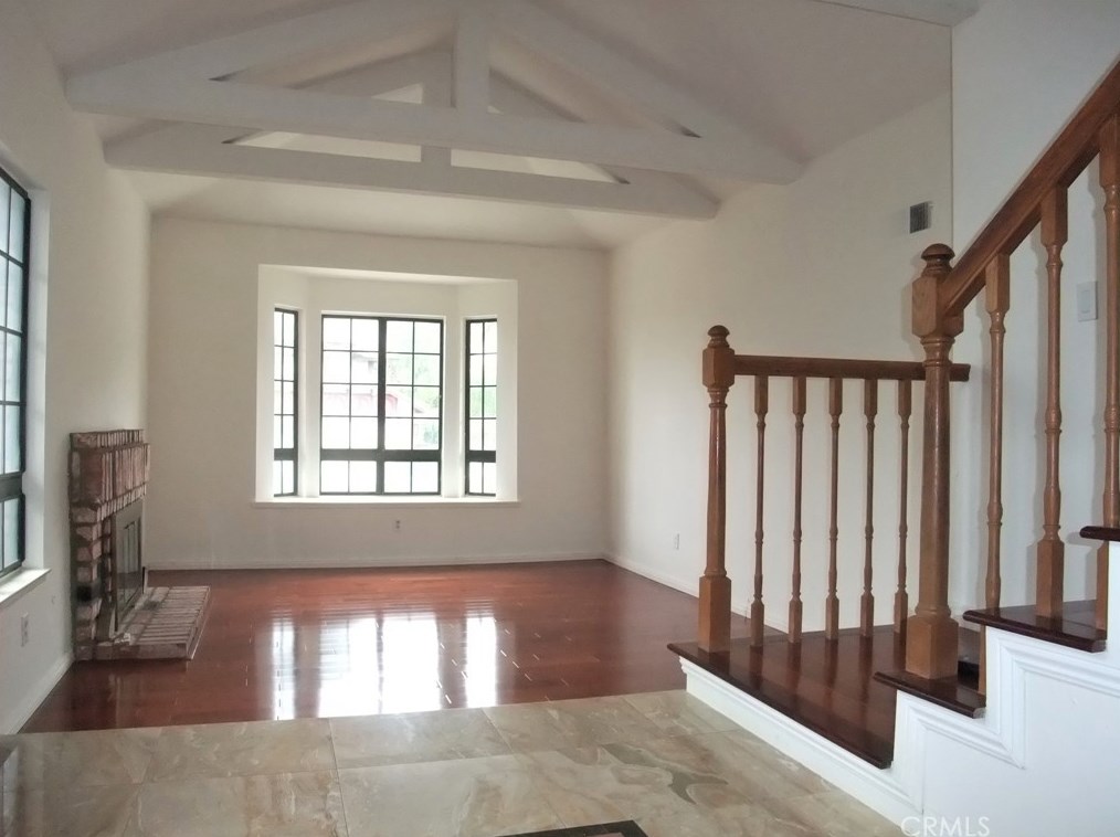 940 Sol Vista Way, Walnut, CA 91789-4325
