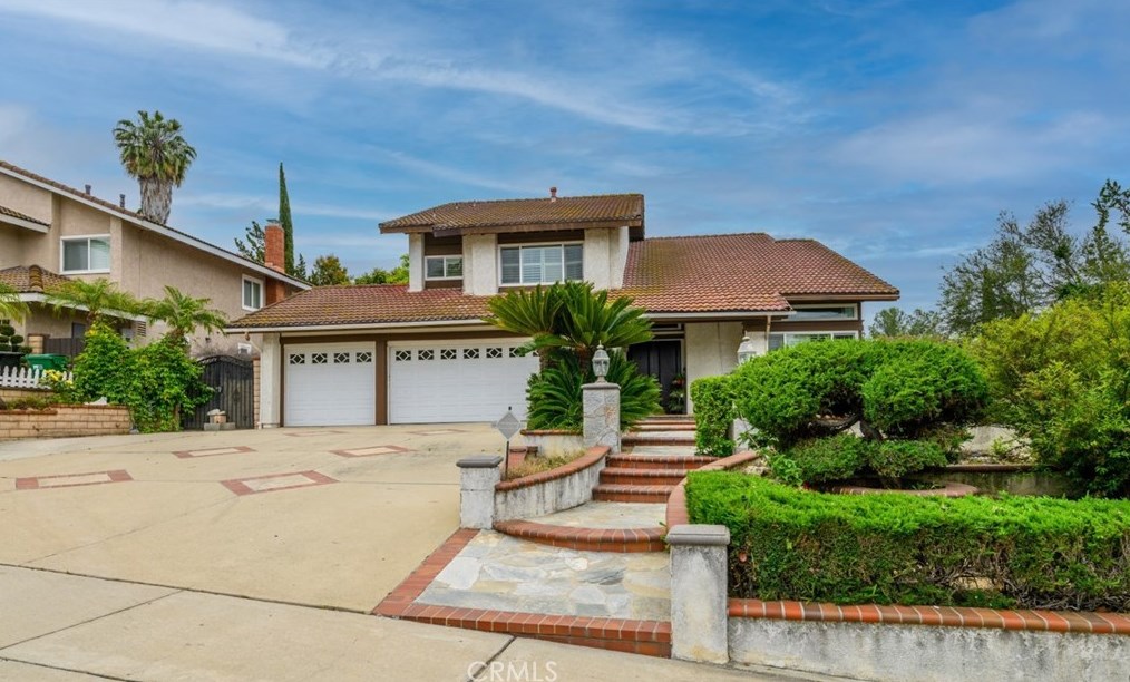 20970 Gold Run Dr, Pomona, CA 91765-3772