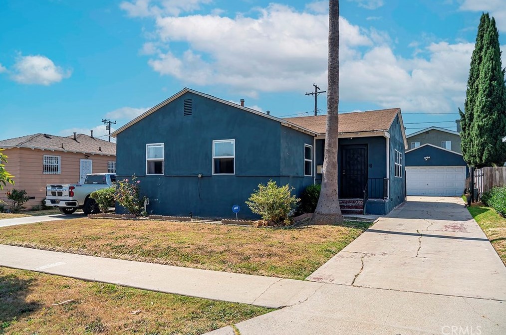 1502 110th St, Los Angeles, CA 90047-4911