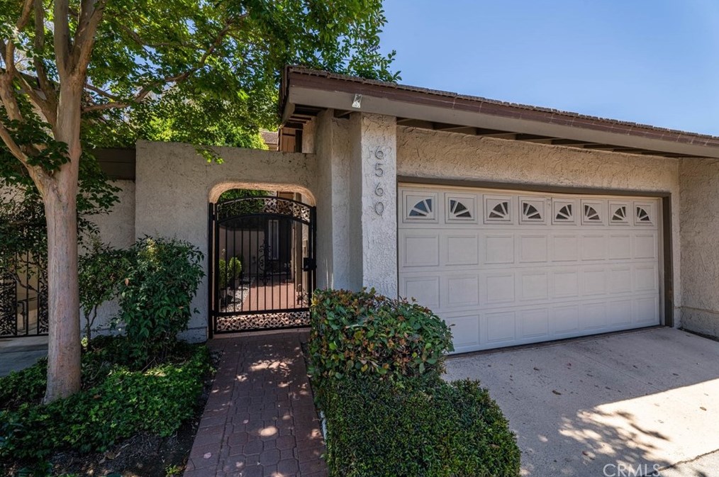 6560 E Circulo Dali, Anaheim, CA 92807
