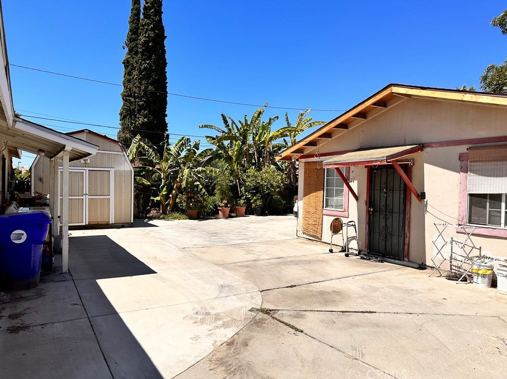 1214 Hardt St, San Bernardino, CA 92408