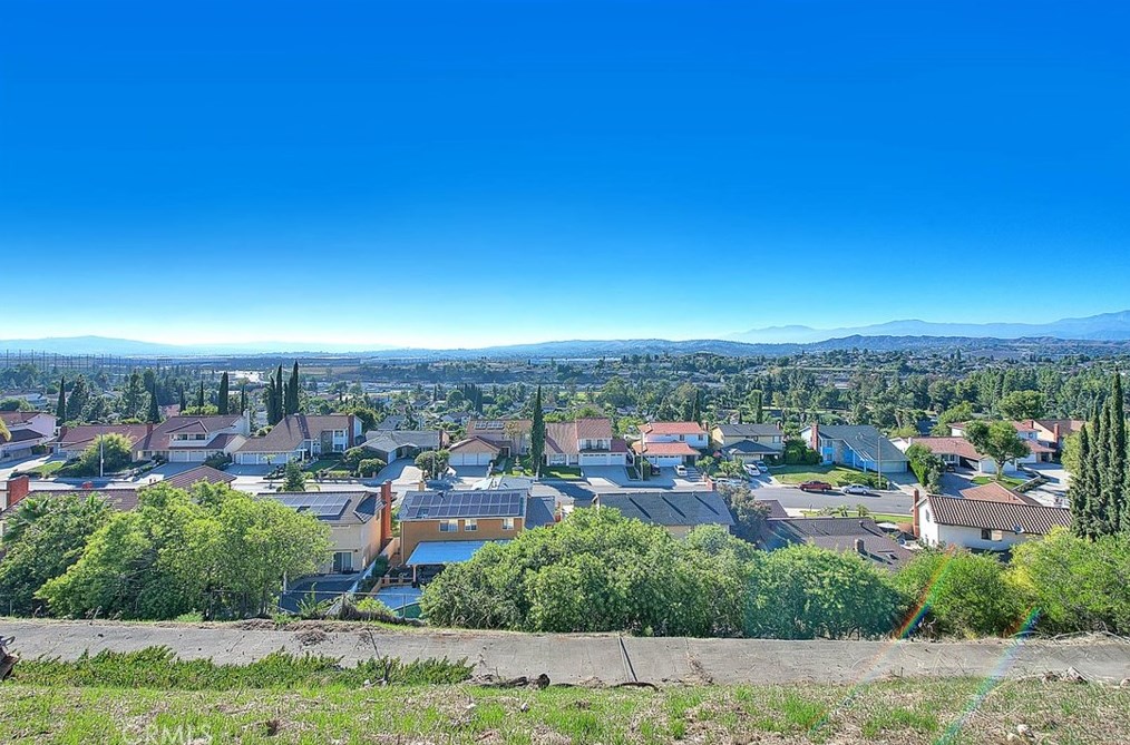 23441 Stirrup Dr, Pomona, CA 91765-2044