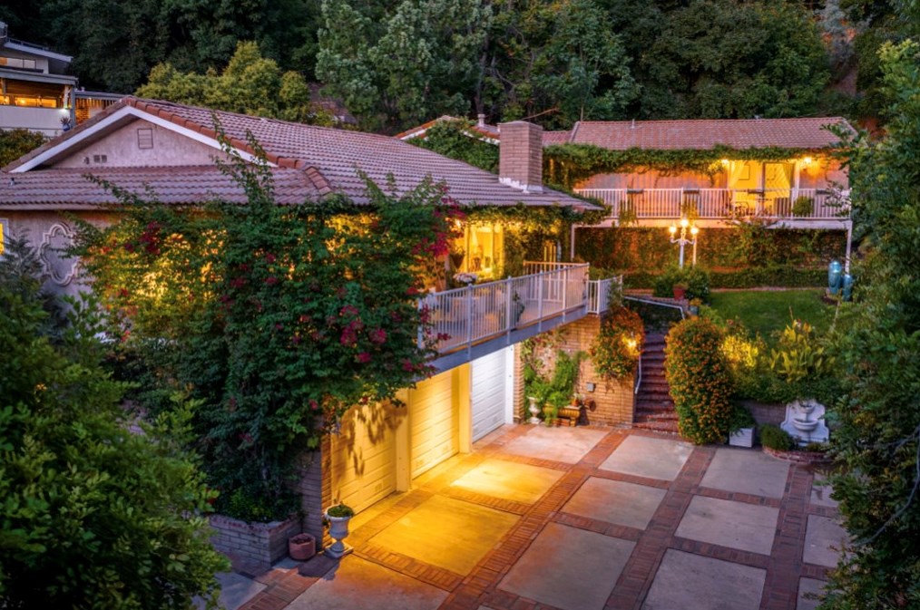 142 Crescent Glen Dr, Glendora, CA 91741