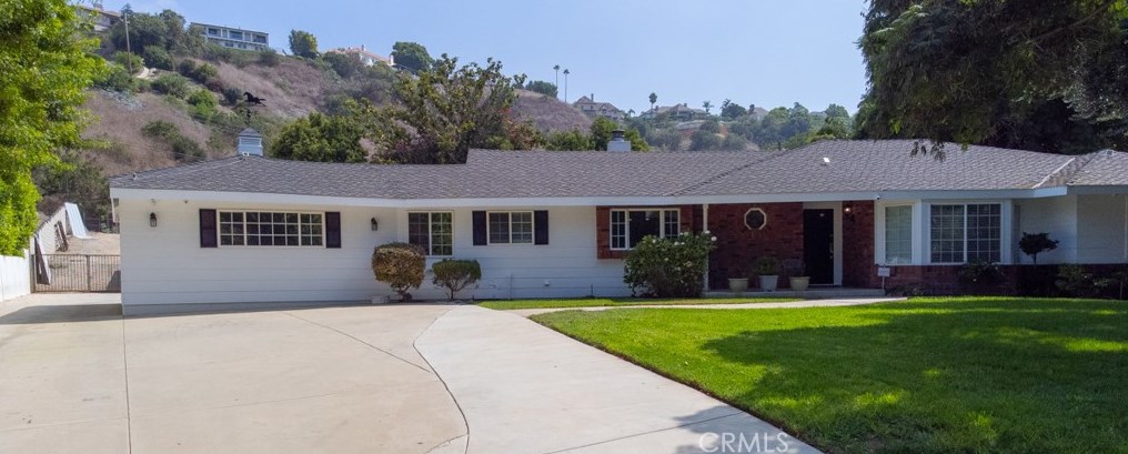 20775 E Rancho Los Cerritos Rd, Covina, CA 91724