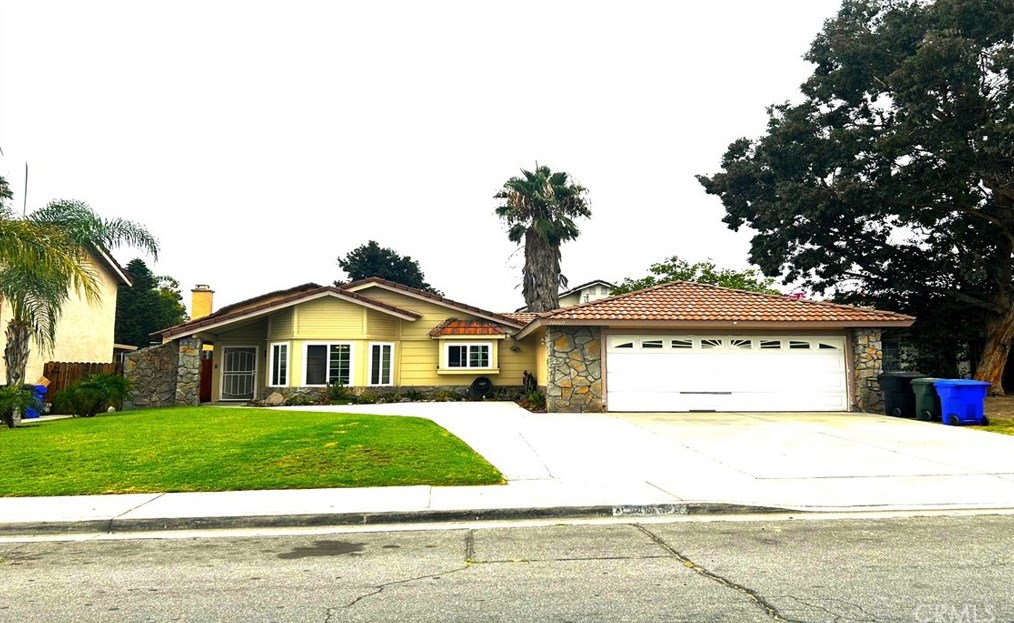 14060 Parkwood Dr, Fontana, CA 92337-0663