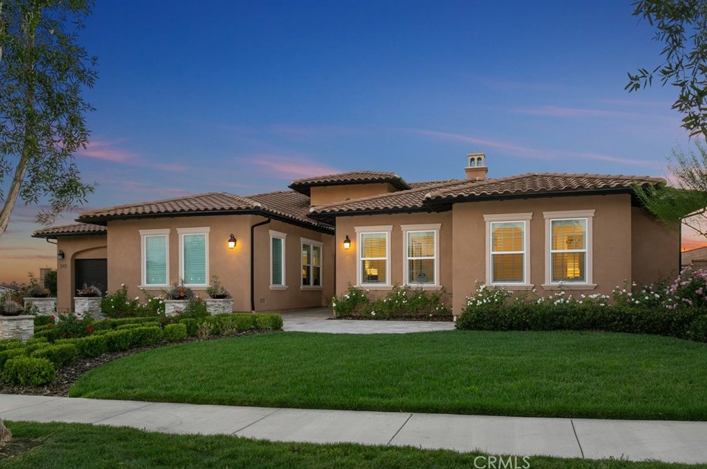 243 N Baldy Vista Ave, Glendora, CA 91741