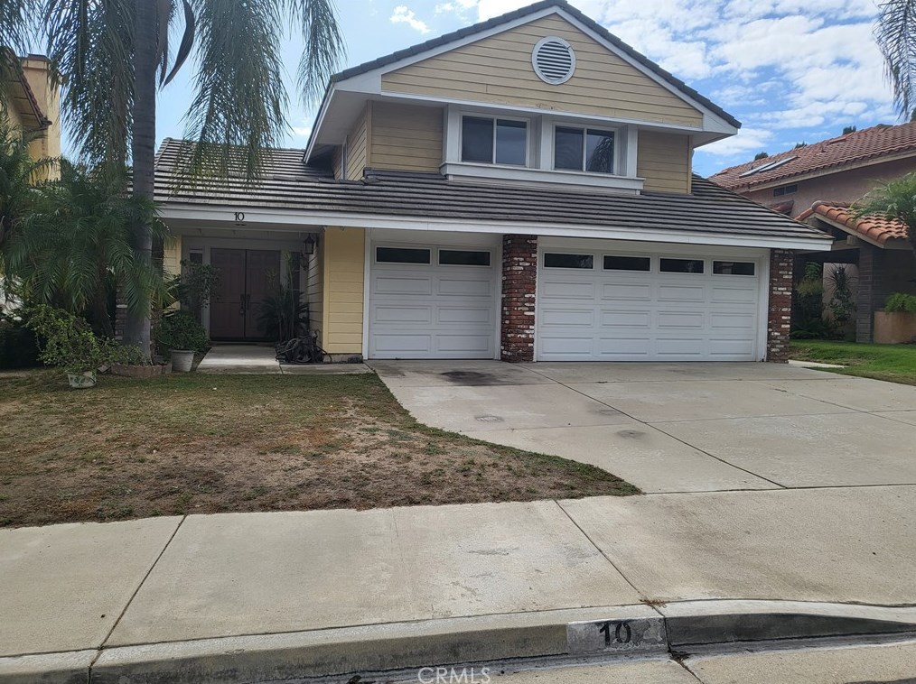 10 El Durado Ct, Pomona, CA 91766-4780