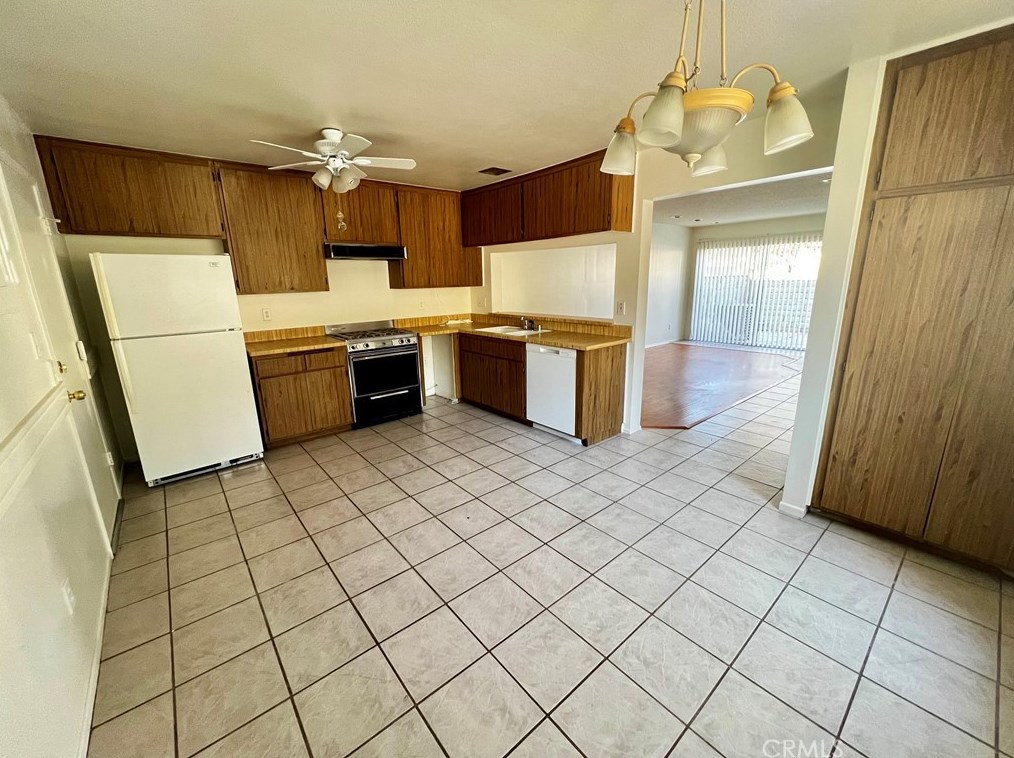 1121 W Francis St #a, Ontario, CA 91762