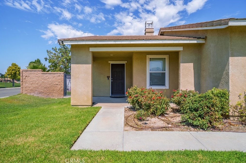 14430 Stony River Cir, Corona, CA 92880
