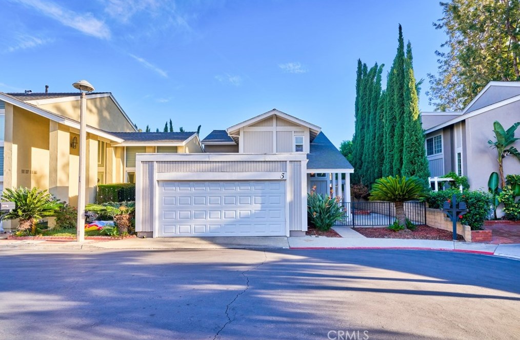 5 Peacock, Irvine, CA 92604-1931