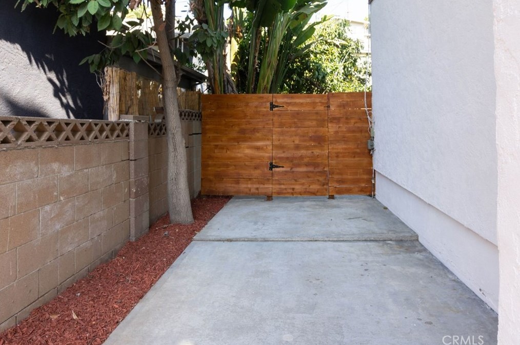 4858 Seldner Ave, Los Angeles CA  90032-4128 exterior