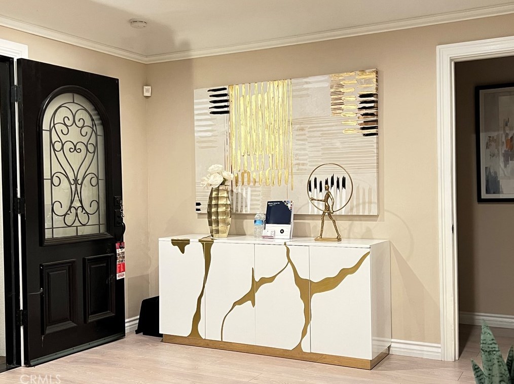 329 Stanton St, Pasadena CA  91103-1458 exterior